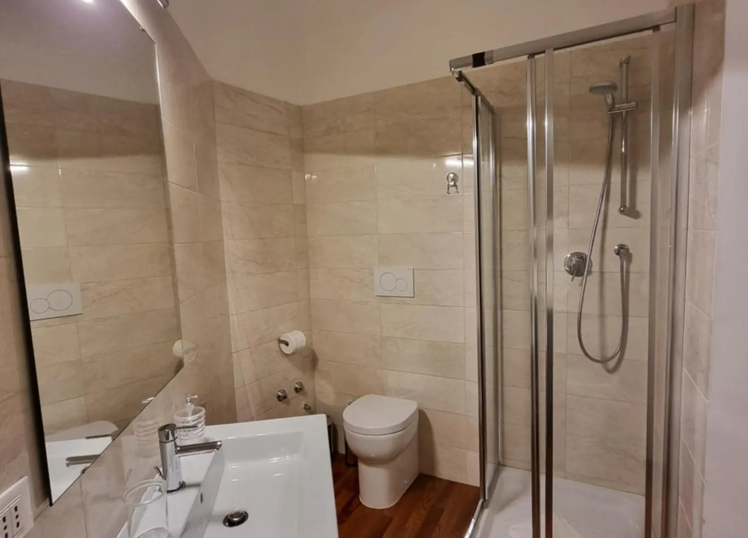 Luxury 2 Bedroom Apartment In The Heart Of Roma 0*, Ρώμη Ιταλία